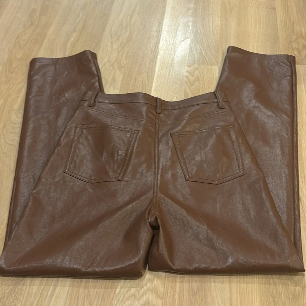 Wilfred | Melinda Vegan Leather Pant - Picture 6 of 8